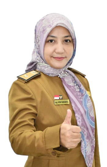 drg. FITRI TIARSARI ANDRIARTI (direktur) - depan